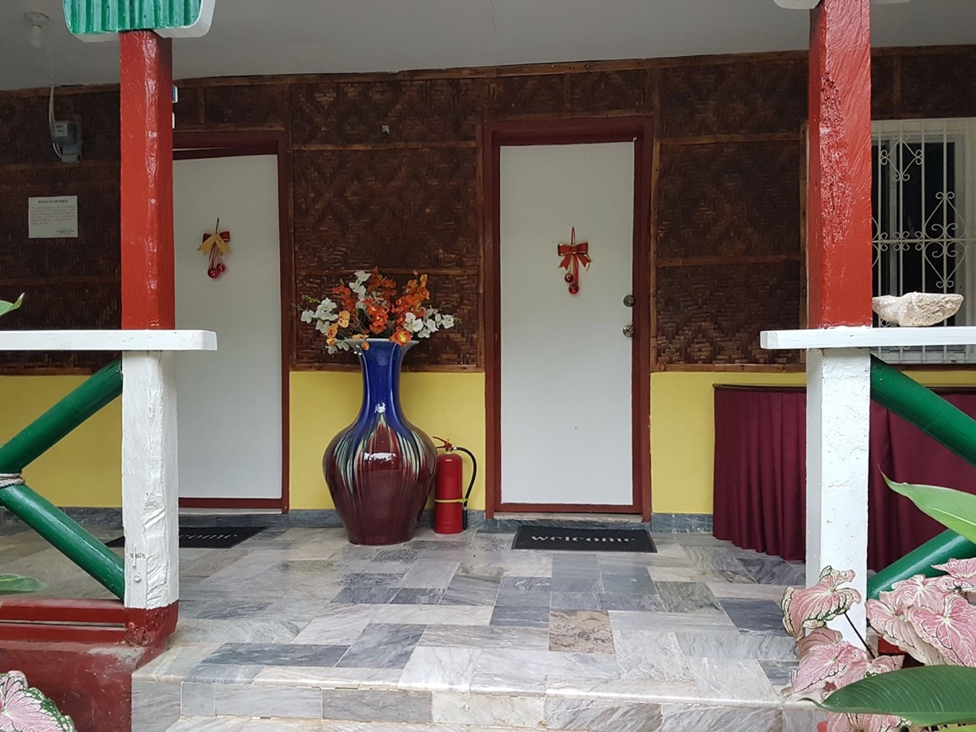 Traville Huts Palm Beach Inn Panglao Exterior photo